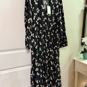 a new day Black and Cream Floral Long Sleeve Dress